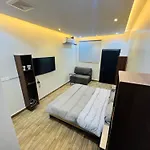 Studio With Self Check In- Perfect Location